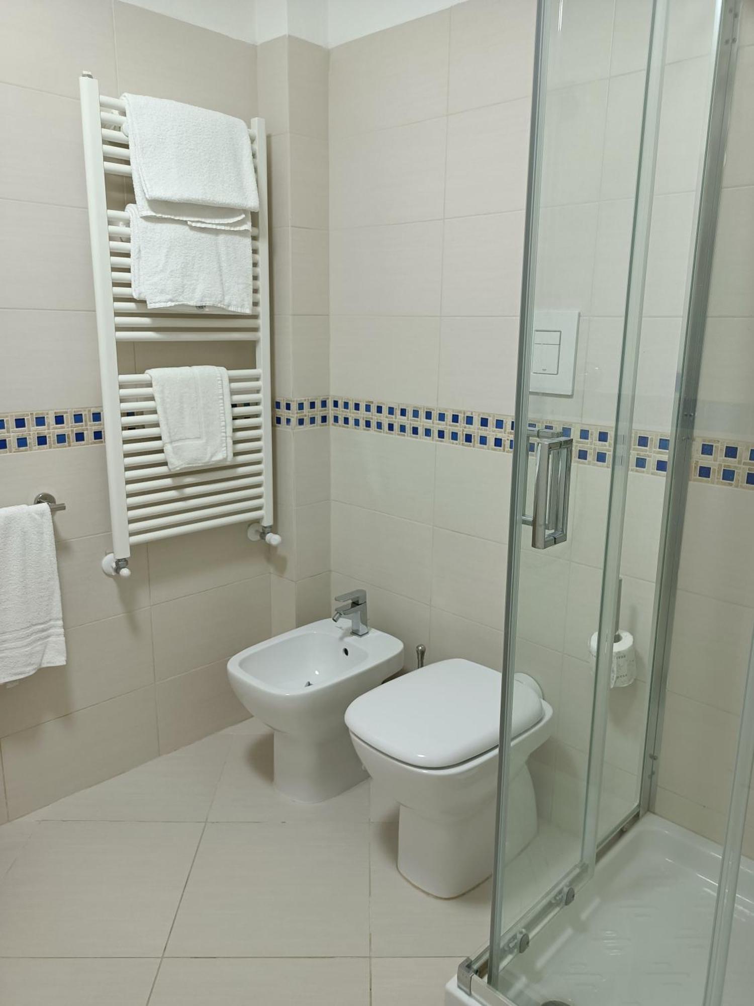 Luxury Beach House Porto Santo Stefano  Bagian luar foto